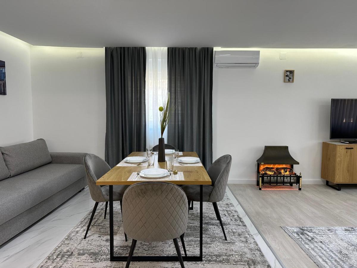 Rozi Apartments Zagreb Buitenkant foto