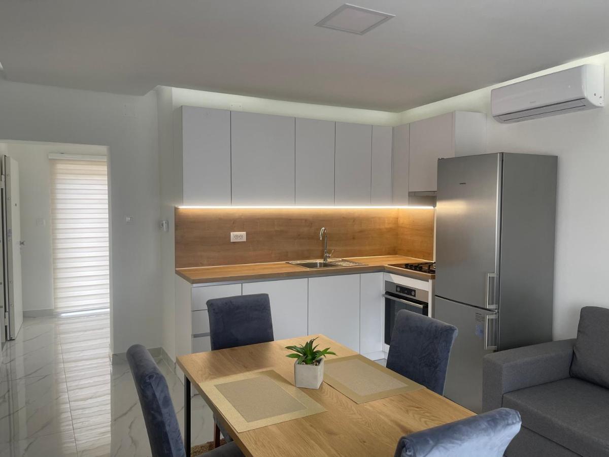 Rozi Apartments Zagreb Buitenkant foto
